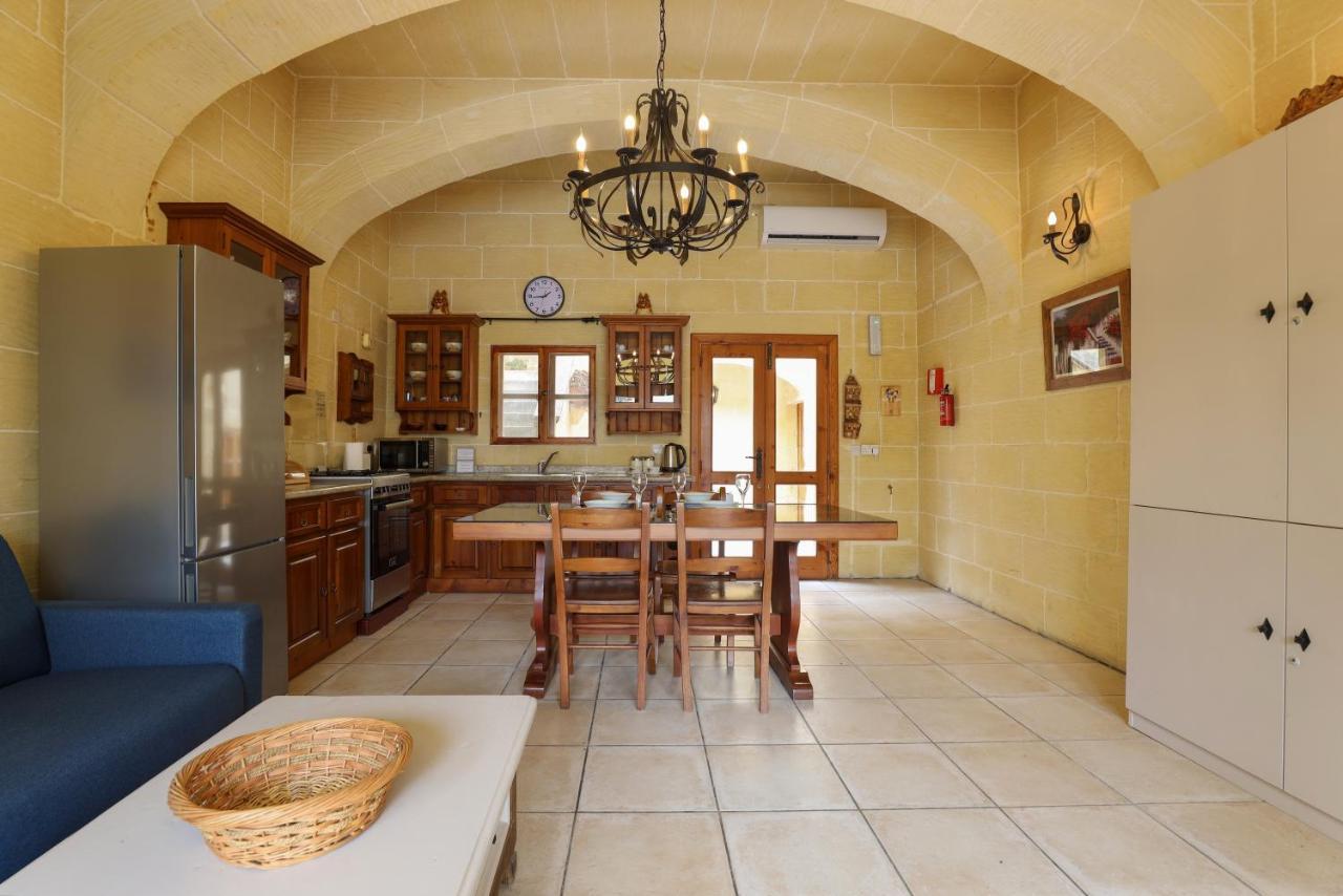 Superb Maltese Farmhouse With Private Pool Villa Victoria Exterior photo